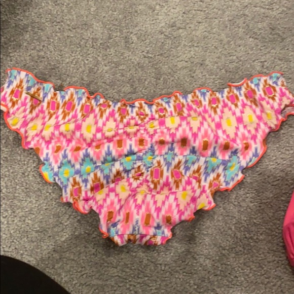 Victoria Secret BOTTOMS only - Picture 4 of 5